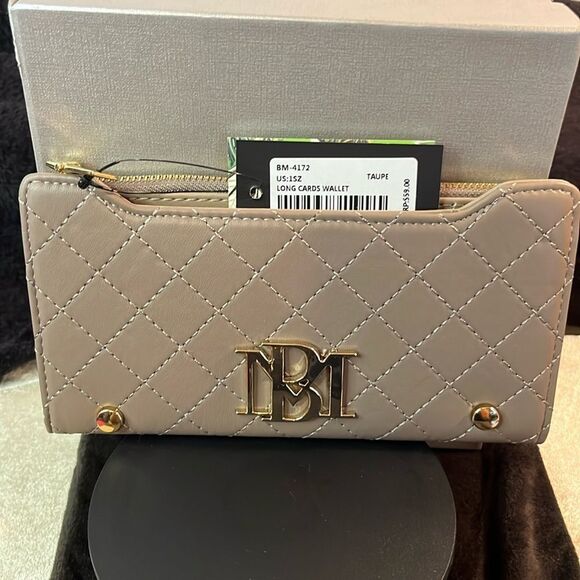 BADGLEY MISCHKA TAUPE LONG CARDS WALLET NWT - Picture 1 of 12